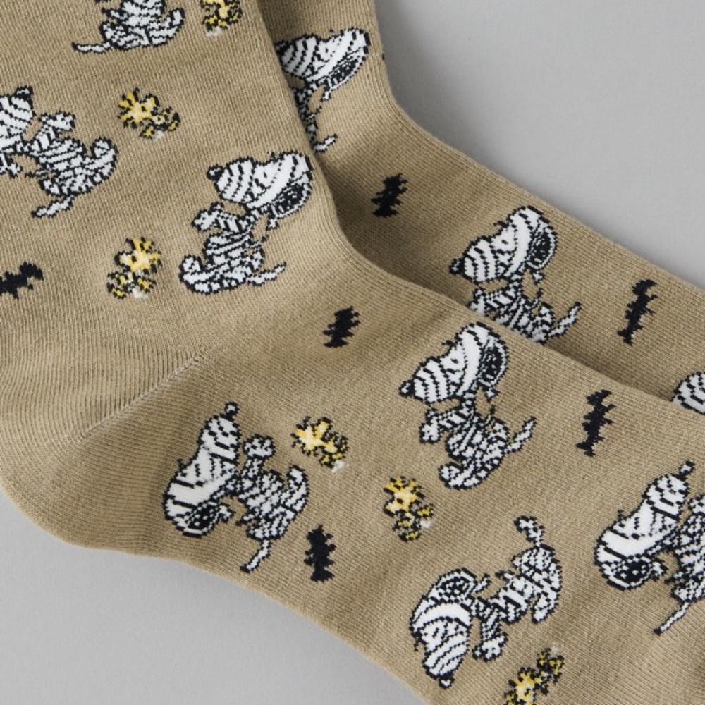 🔥🔥🆕🦅AE MUMMY SNOOPY CREW SOCKS - Picture 4 of 5